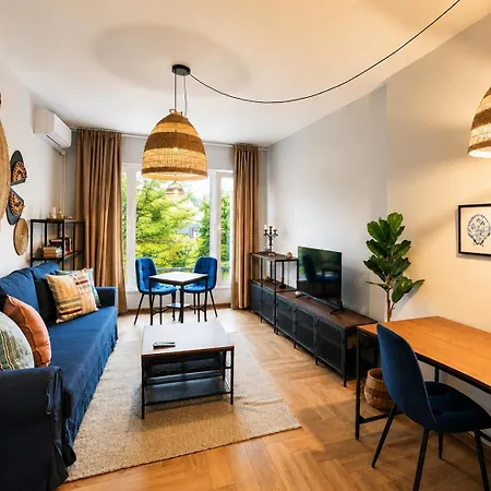 Апартамент Kalkan Downtown 2br With Large Terrace Варна