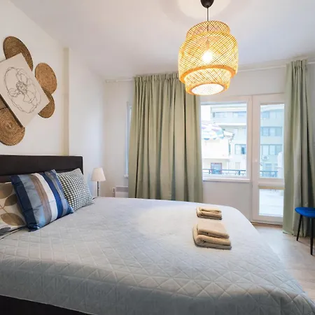 Апартамент Kalkan Downtown 2br With Large Terrace