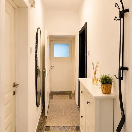 Kalkan Downtown 2br With Large Terrace Апартамент *
